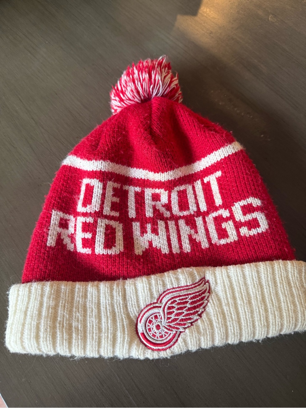 47 Detroit Red Wings Red and White Pom Beanie